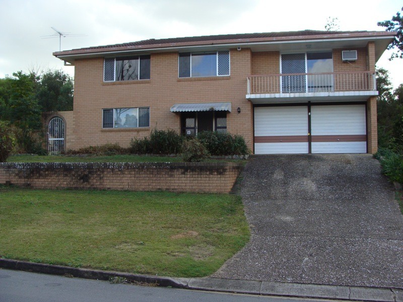 6 Owarra Avenue East, Ferny Hills QLD 4055