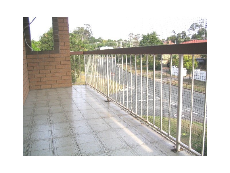 6 Owarra Avenue East, Ferny Hills QLD 4055