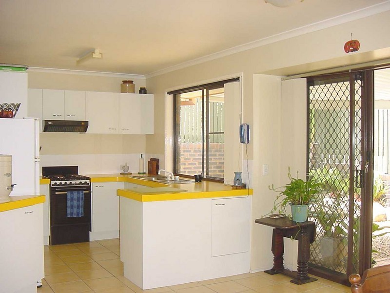 34 Bel Air Court, Ferny Hills QLD 4055