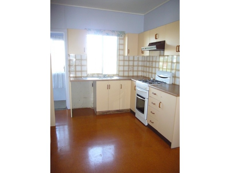 12 Tathra Street, Stafford QLD 4053