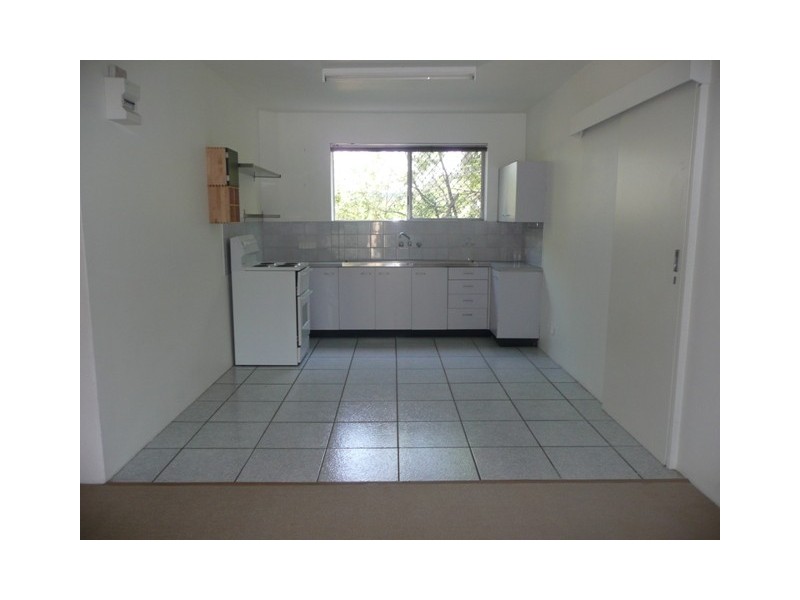 2/11 Huxley Street, Alderley QLD 4051