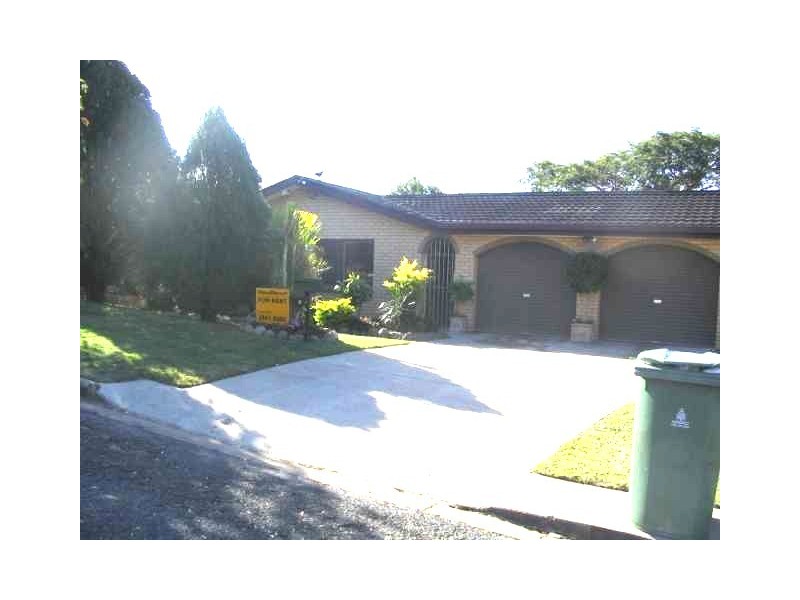 8 Nikola Street, Arana Hills QLD 4054