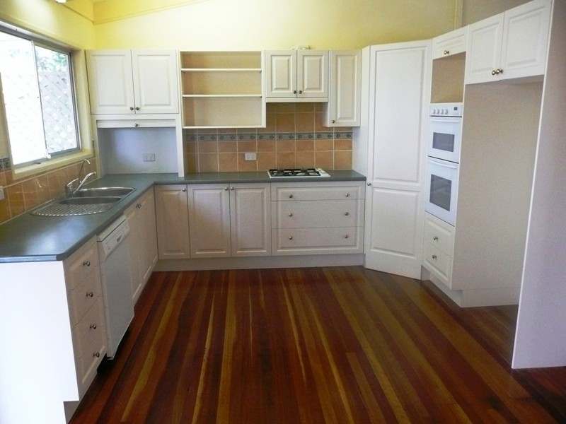 30 Hutton Road, Arana Hills QLD 4054