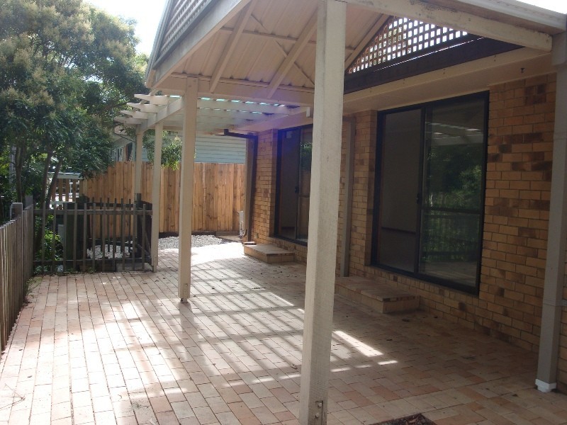 5 Eveleigh Street, Arana Hills QLD 4054