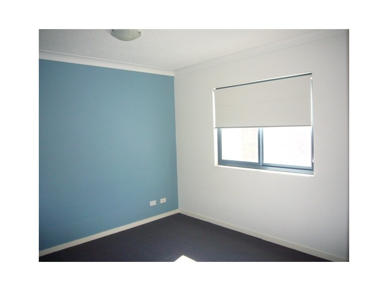 204/21 Patrick Lane, Toowong QLD 4066