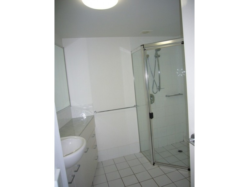 204/21 Patrick Lane, Toowong QLD 4066