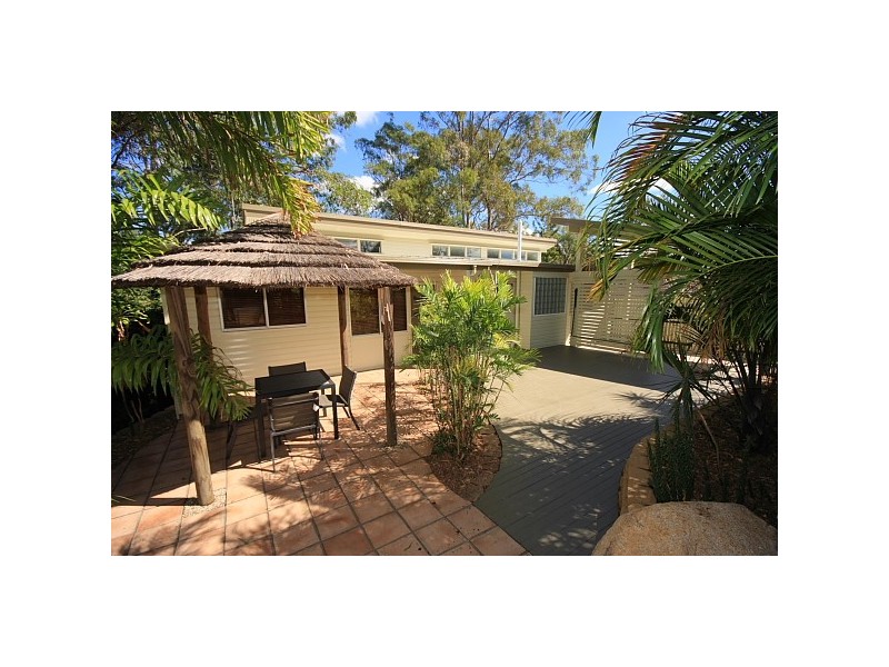 11 Barber Road, Ferny Hills QLD 4055