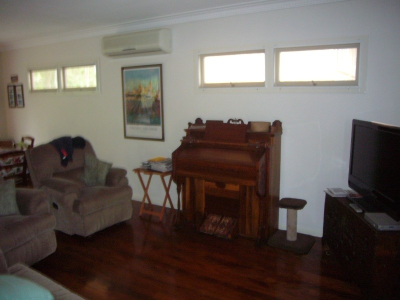 36 View Crescent, Arana Hills QLD 4054