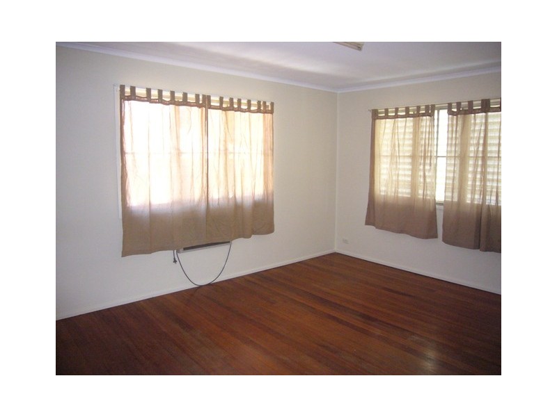 21 Maundrell Terrace, Chermside West QLD 4032