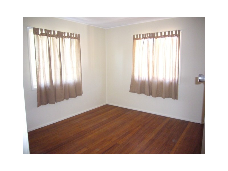 21 Maundrell Terrace, Chermside West QLD 4032