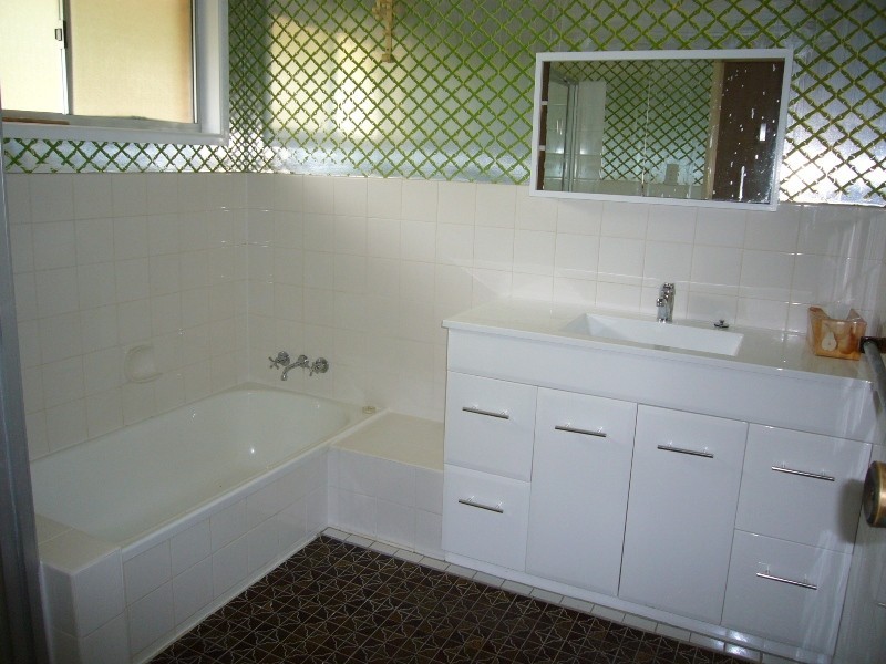 26 Yeerinbool Court, Arana Hills QLD 4054