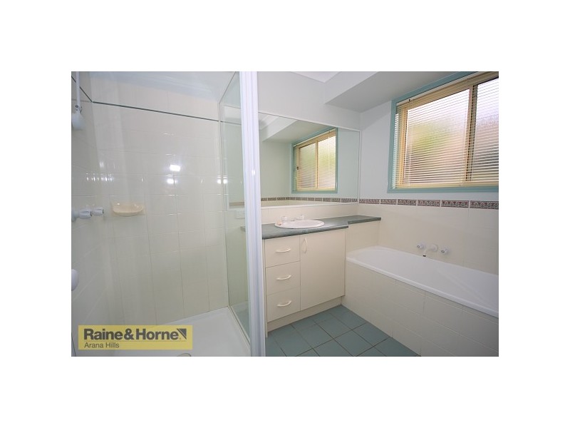 4 Fiddle Court, Arana Hills QLD 4054