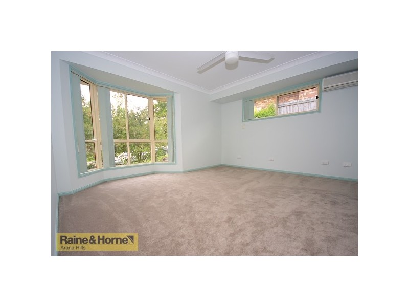 4 Fiddle Court, Arana Hills QLD 4054