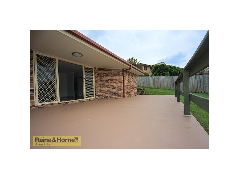 4 Fiddle Court, Arana Hills QLD 4054