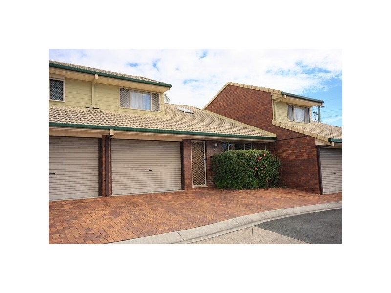 4/9 Leslie Street, Arana Hills QLD 4054