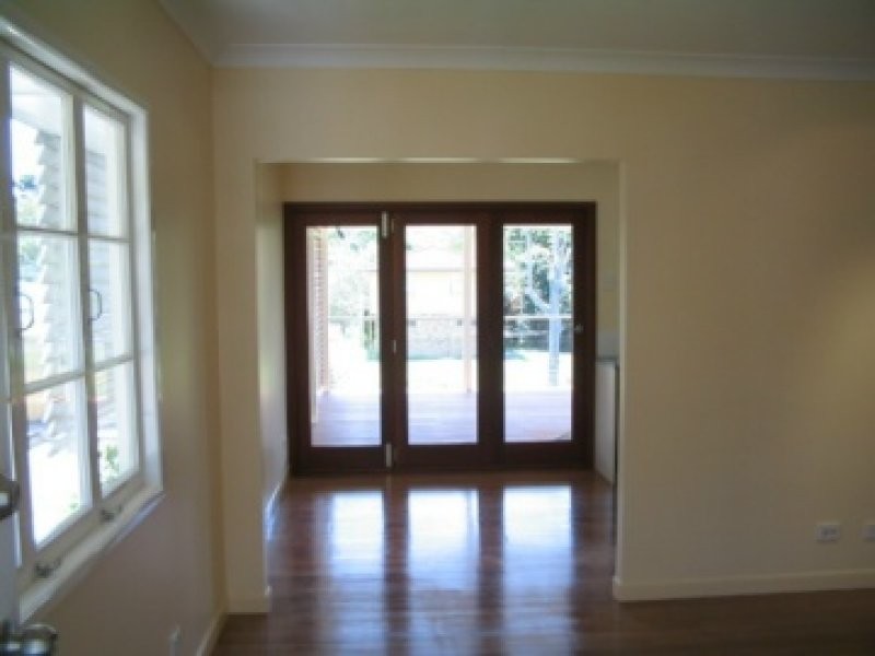 9 Lily Street, Mitchelton QLD 4053