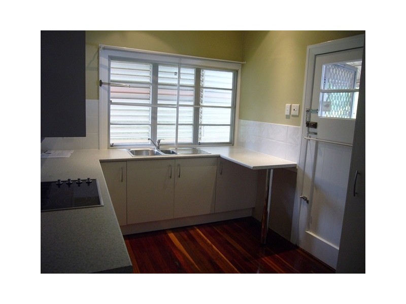 76 Taringa Parade, Indooroopilly QLD 4068