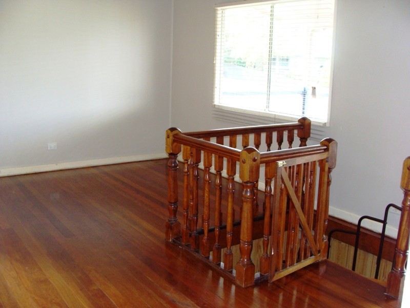 10  Gordon Road, Ferny Hills QLD 4055