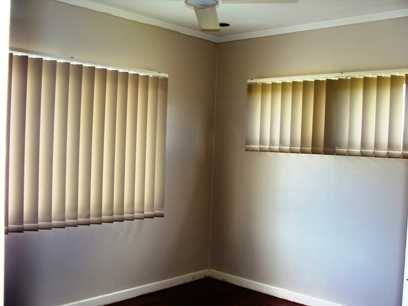 10  Gordon Road, Ferny Hills QLD 4055