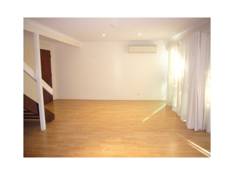 1/20 Movilla Street, Ferny Grove QLD 4055