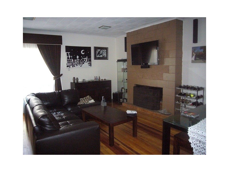 32 Patricks Road, Arana Hills QLD 4054