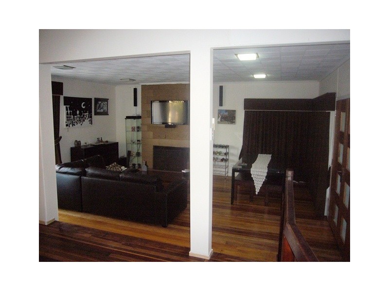 32 Patricks Road, Arana Hills QLD 4054