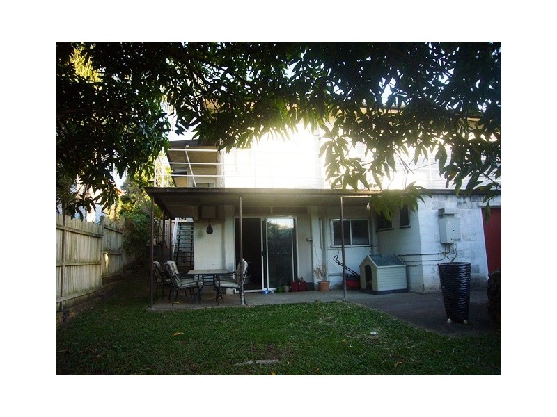 32 Patricks Road, Arana Hills QLD 4054