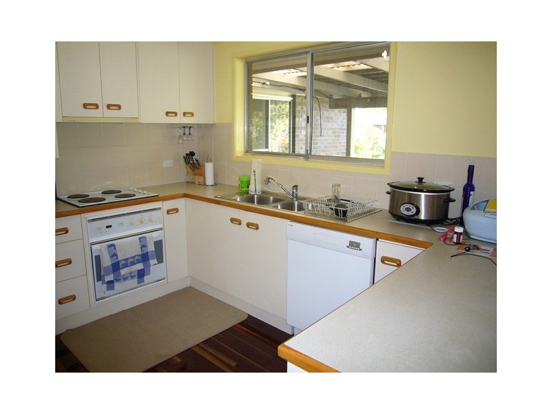 15 Kuringal Drive, Ferny Hills QLD 4055