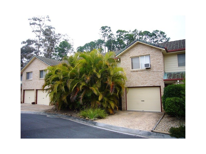 8 Corkwood Court, Arana Hills QLD 4054