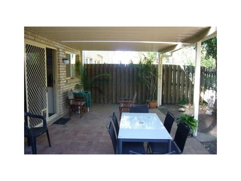 8 Corkwood Court, Arana Hills QLD 4054