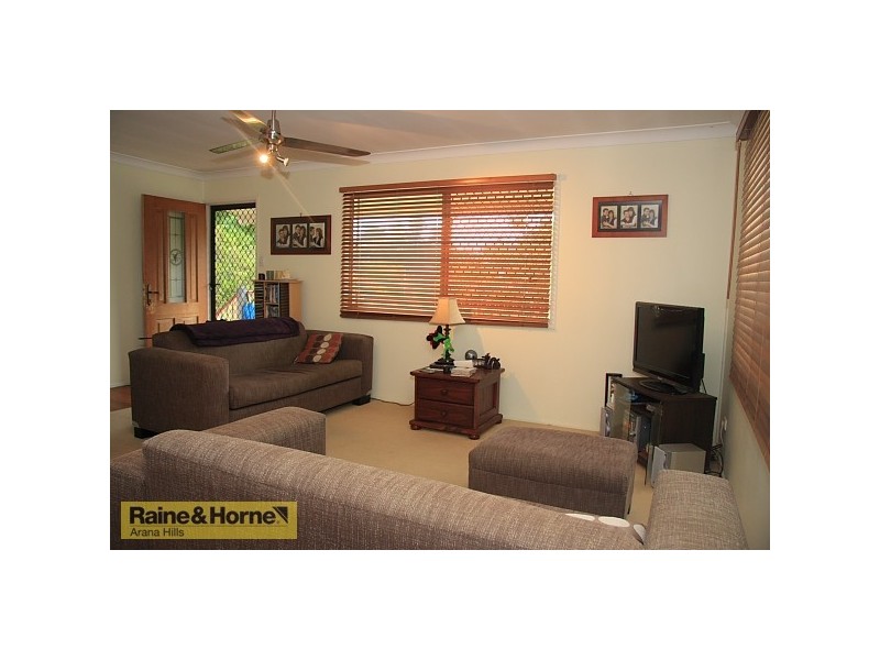 5 Yeerinbool Court, Arana Hills QLD 4054