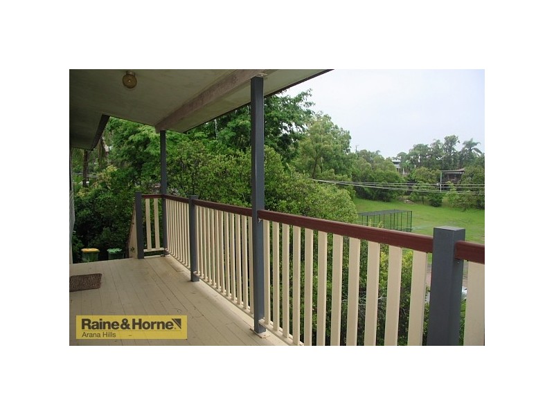 5 Yeerinbool Court, Arana Hills QLD 4054