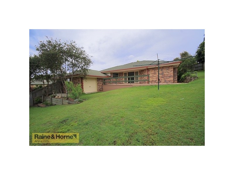 4 Fiddle Court, Arana Hills QLD 4054