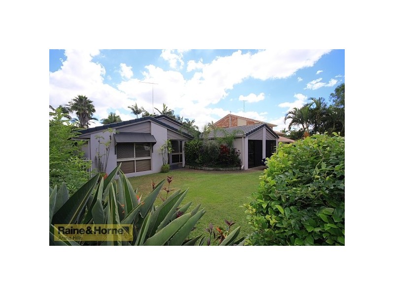 17 Duntreath Street, Keperra QLD 4054