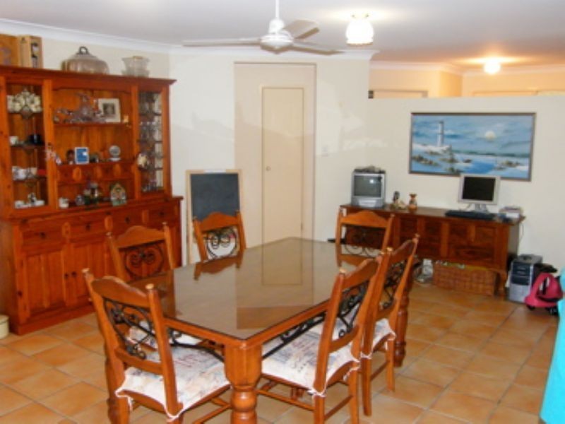 11 Lynagh Court, Arana Hills QLD 4054