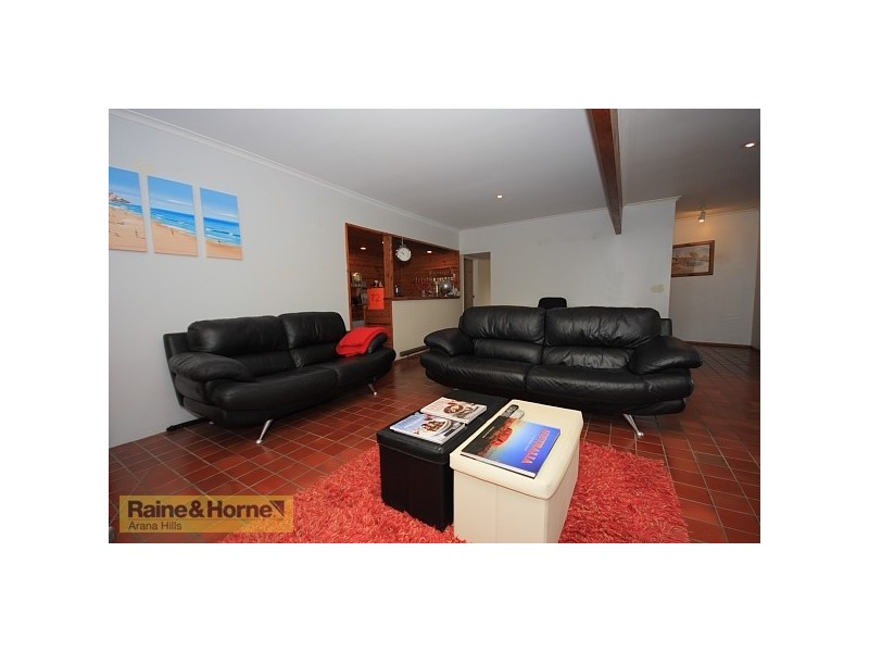 4 Yera Court, Arana Hills QLD 4054