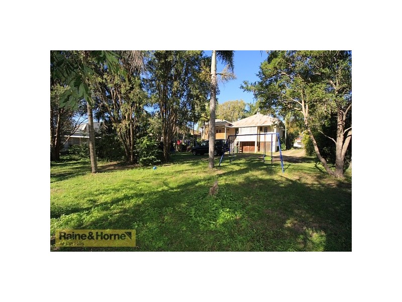 253 South Pine Road, Enoggera QLD 4051