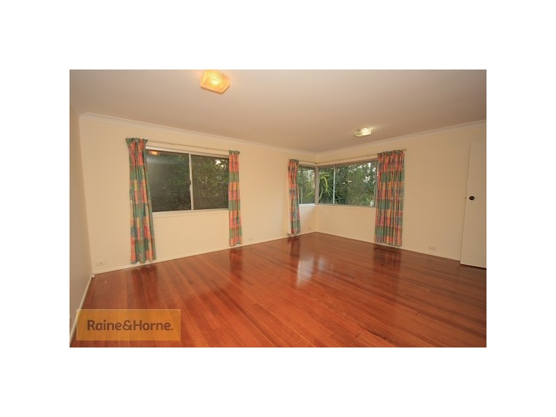 26 Yeerinbool Court, Arana Hills QLD 4054