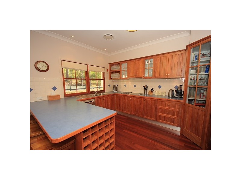 7 Bunyaville Close, Arana Hills QLD 4054