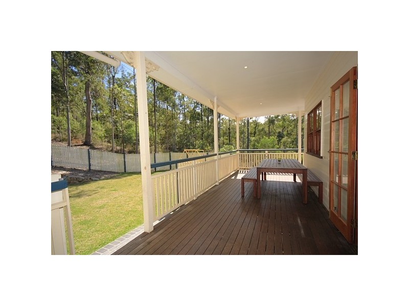 7 Bunyaville Close, Arana Hills QLD 4054