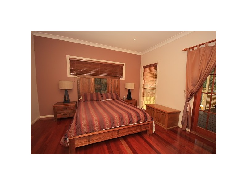 7 Bunyaville Close, Arana Hills QLD 4054