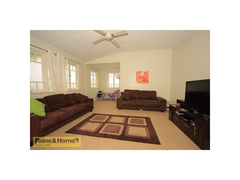 76 Pascoe Street, Mitchelton QLD 4053