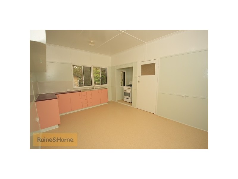 11 Doorey Street, Keperra QLD 4054