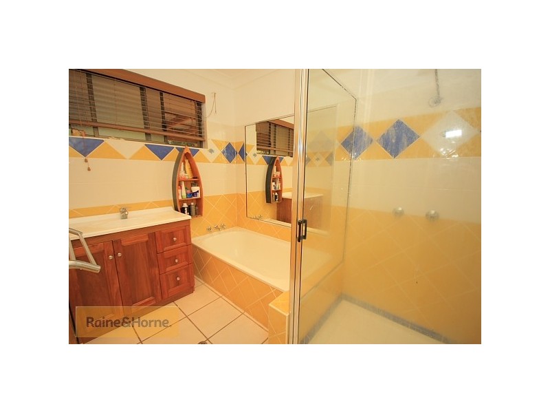 49 Mt Glorious Road, Samford Village QLD 4520