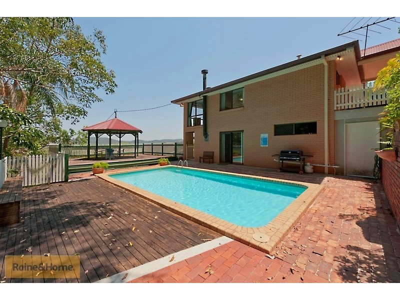 11 Camden Court, Arana Hills QLD 4054