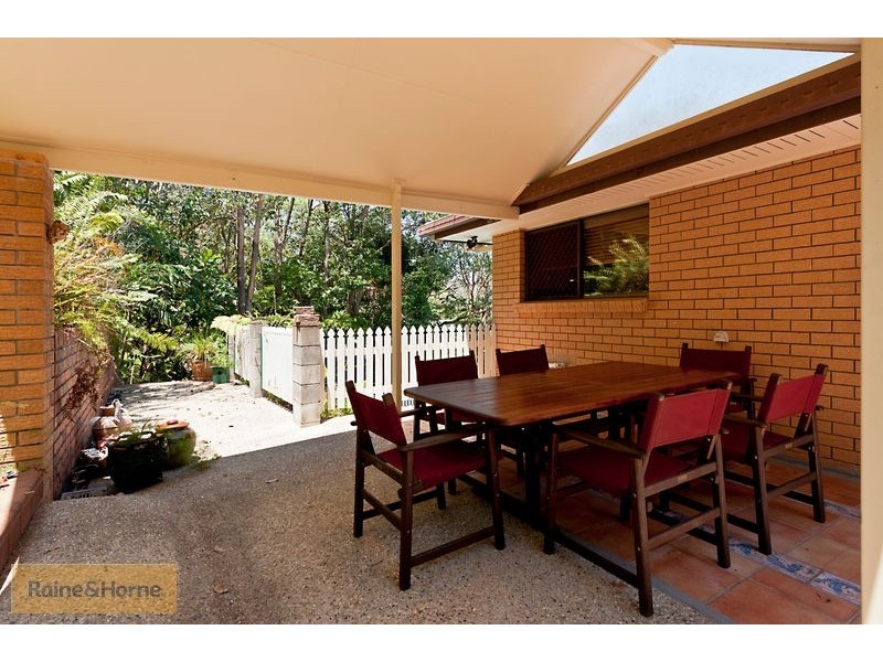 11 Camden Court, Arana Hills QLD 4054