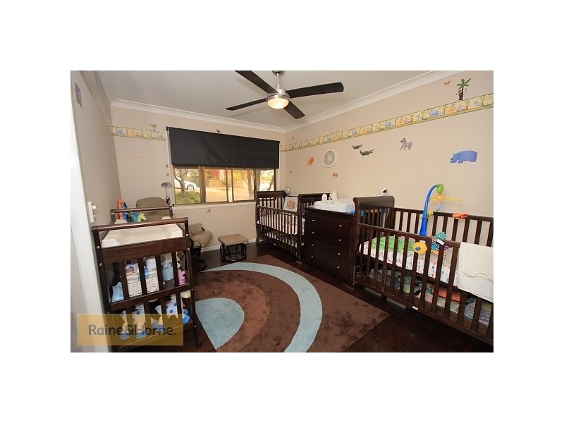 4 Eveleigh Street, Arana Hills QLD 4054