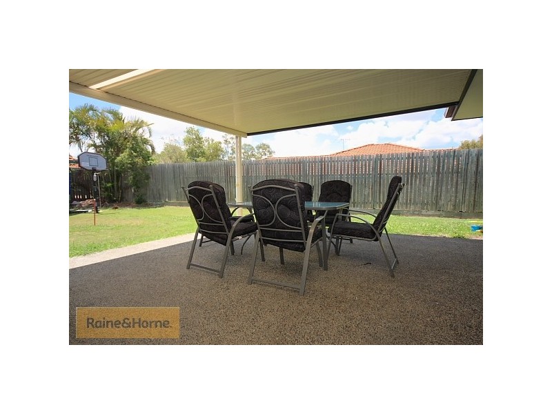 8 Border Court, Arana Hills QLD 4054