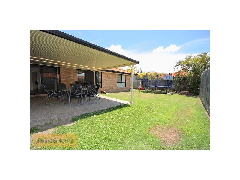 8 Border Court, Arana Hills QLD 4054