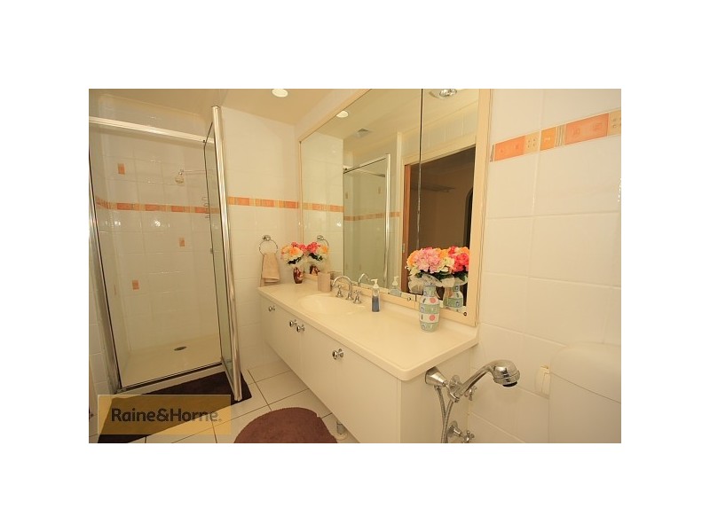 27 Barker Street, Cashmere QLD 4500